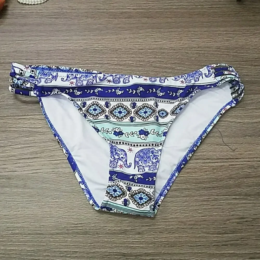 NWT Cupshe elephant‎ print halter bikini sz L